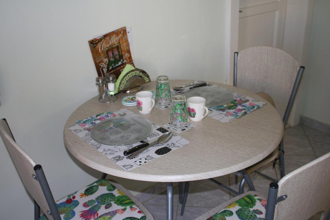 Green Cactus Rooms - Unique And Cozy House Senta ภายนอก รูปภาพ