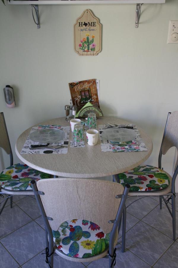 Green Cactus Rooms - Unique And Cozy House Senta ภายนอก รูปภาพ